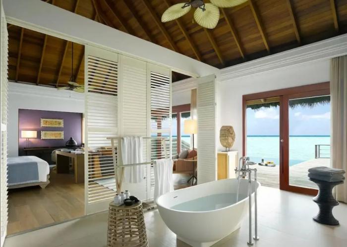 Dusit Thani Maldives Resort