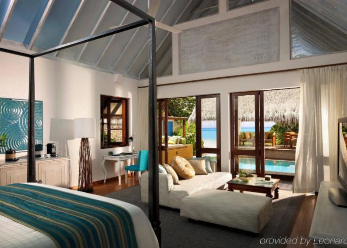 Four Seasons Resort  Maldives at Landaa Giraavaru