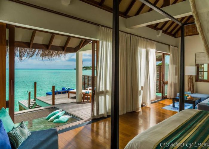 Four Seasons Resort  Maldives at Landaa Giraavaru