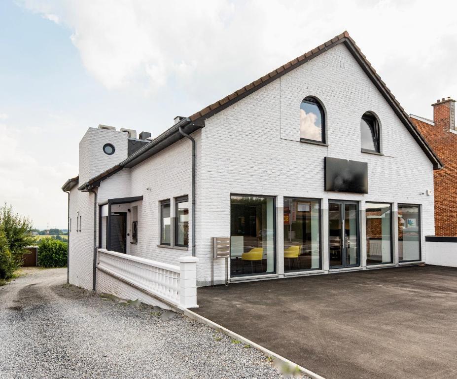 Smart Bnb - Hotel Battice