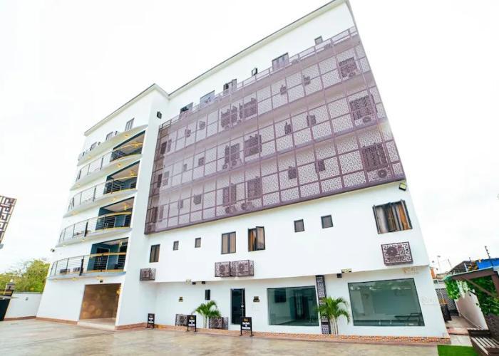 247 Luxury Hotel & Apartment Ajah