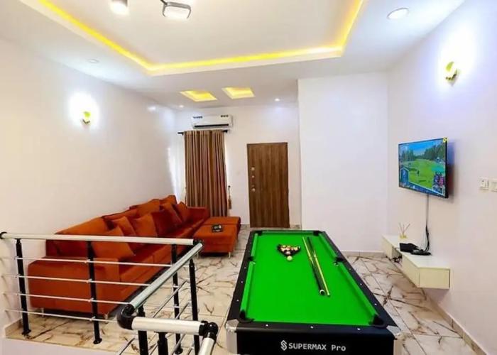 Exclusive 3-bed Apartment in Lagos