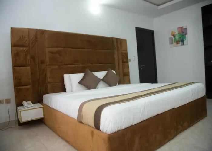 2-bed Luxury Flat - Pet Friendly - Pool - Gym