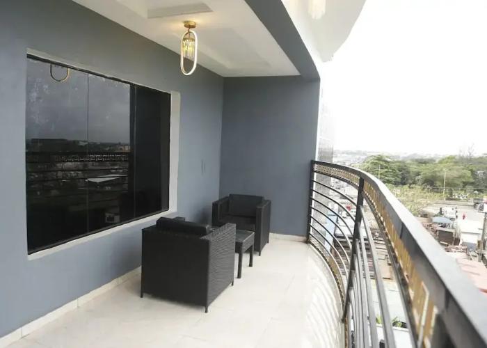 1-bedroom Flat - Sleeps 3 - Pool - Spa - Parking