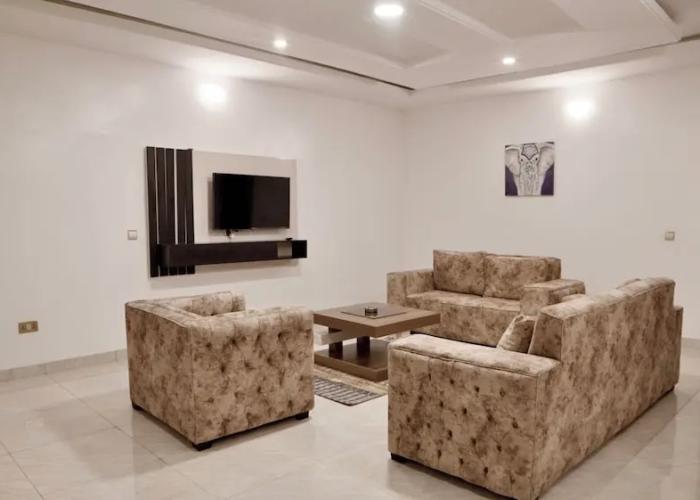 1-bedroom Flat - Sleeps 3 - Pool - Spa - Parking