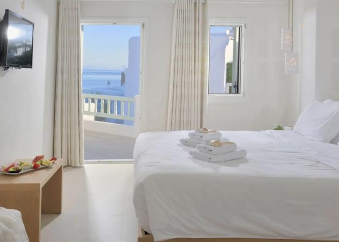 Hotel Petinos