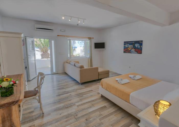 With-inn Mykonos Suites