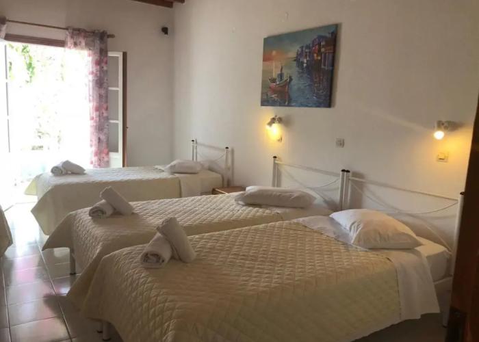 Anemos Studios & Apartments