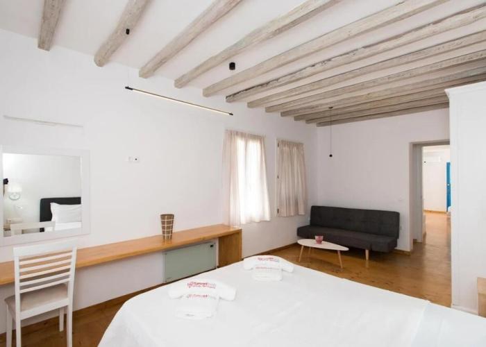 Luxury Sea View Apartment w shared pool