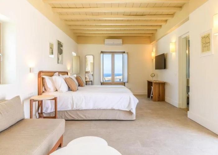 Camarades Mykonos