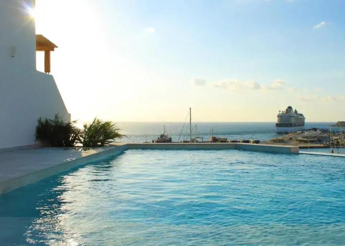 Calistus Mykonos