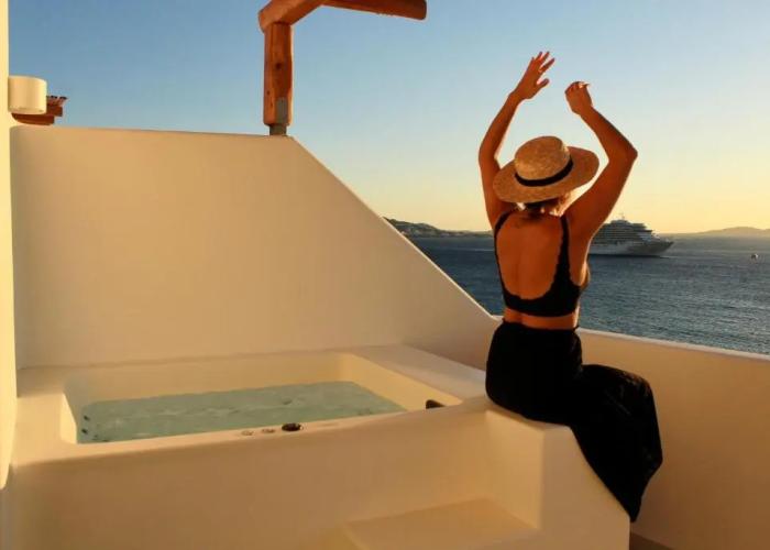 Calistus Mykonos