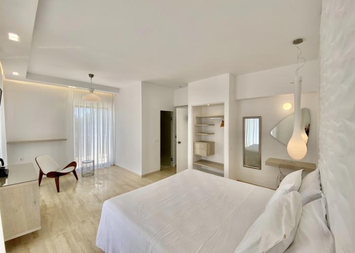 Ccb Bruskos Hotel