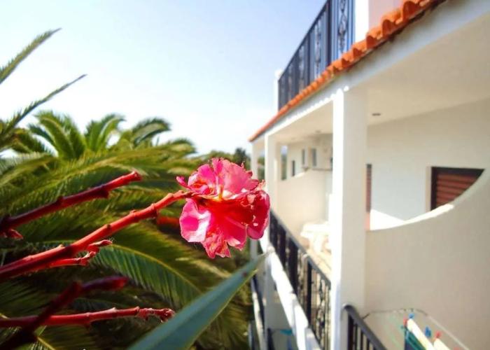 Bruskos Aparthotel