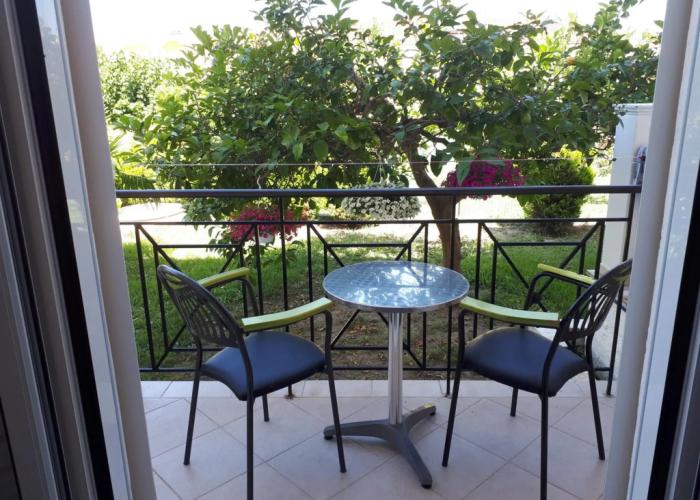 Metaxa Apartments