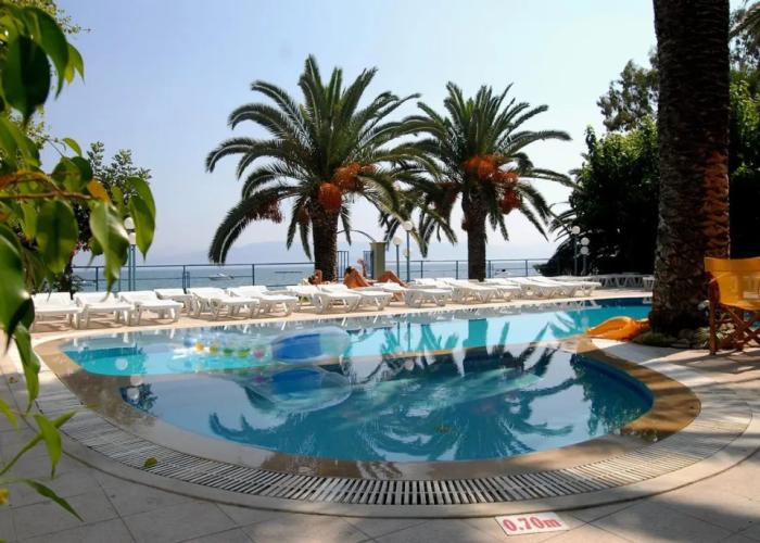 Sirocco Hotel