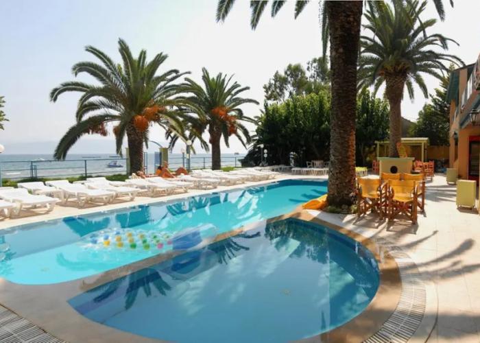 Sirocco Hotel