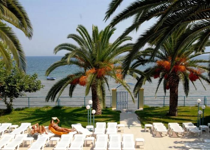 Sirocco Hotel