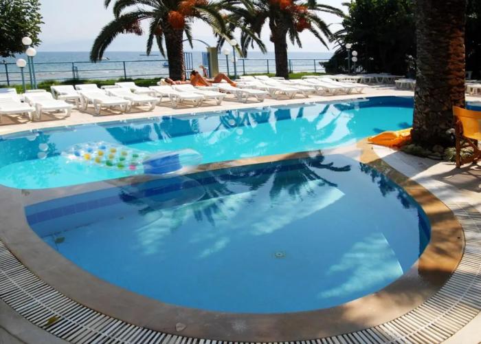 Sirocco Hotel