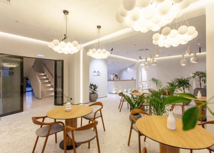 ION Hotel
