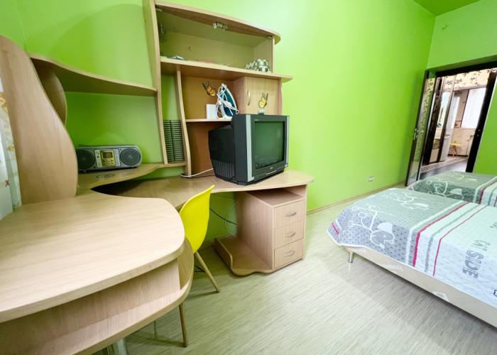 2ka Nevabed V Metallostroye Na Pionerskoy Flat