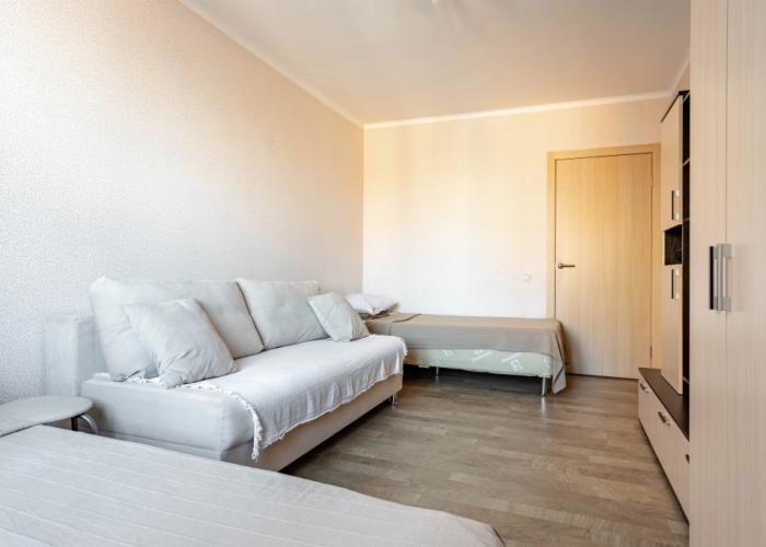 1ka Nevabed v Metallostroye Na Sadovoy Flat
