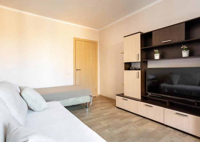 1ka Nevabed v Metallostroye Na Sadovoy Flat
