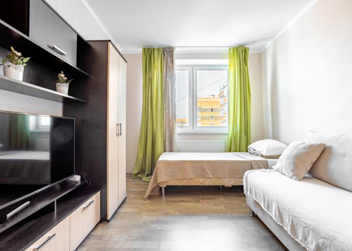 1ka Nevabed v Metallostroye Na Sadovoy Flat