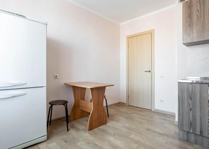 1ka Nevabed v Metallostroye Na Sadovoy Flat