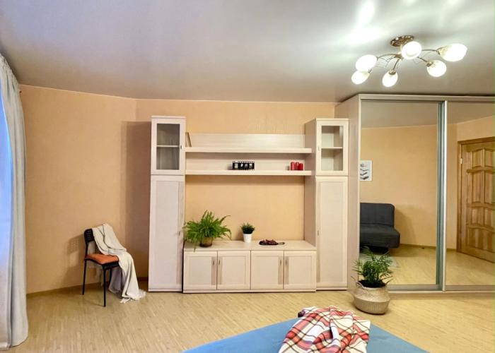 Apartment 2 o'clock on Pushkinskaya street 34