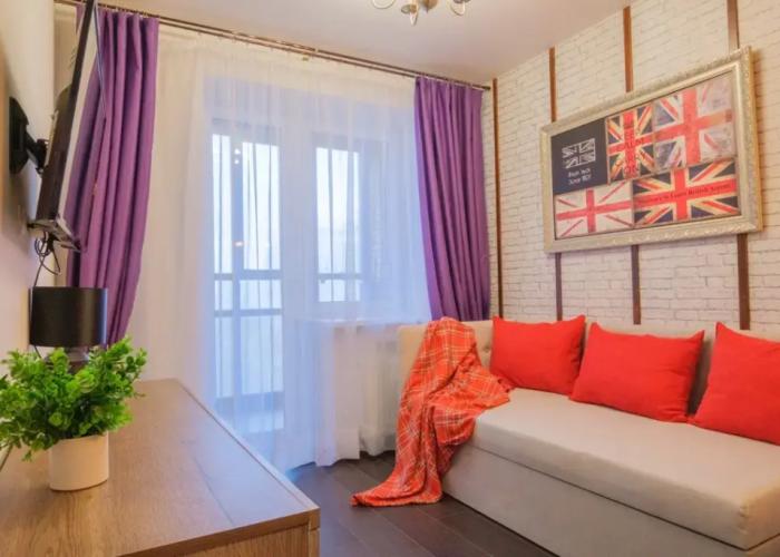 MyhomeYourhome Na Obraztsovoy Apartments