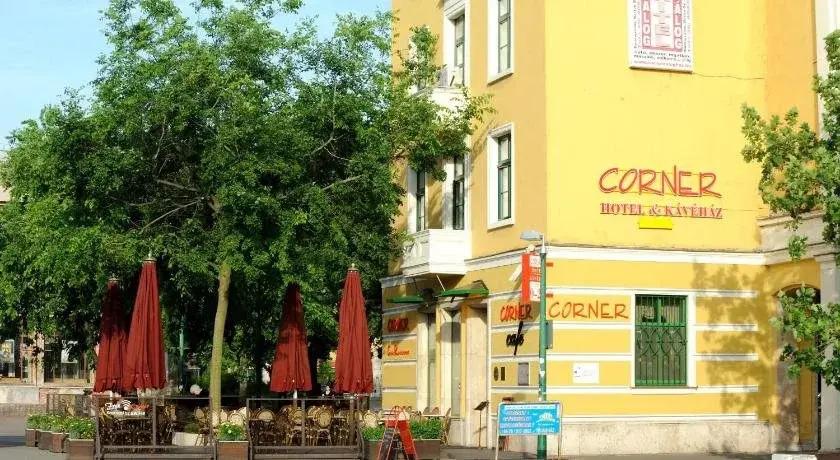 Corner Hotel & Kávéház
