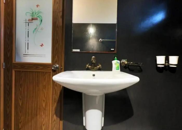 Wagon Wheel Inn - Hostel