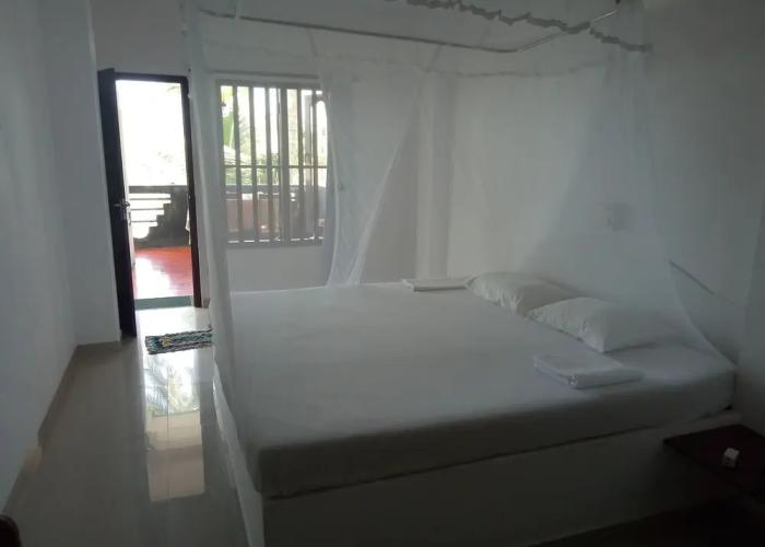 Githmini Beach Guest House & Toures
