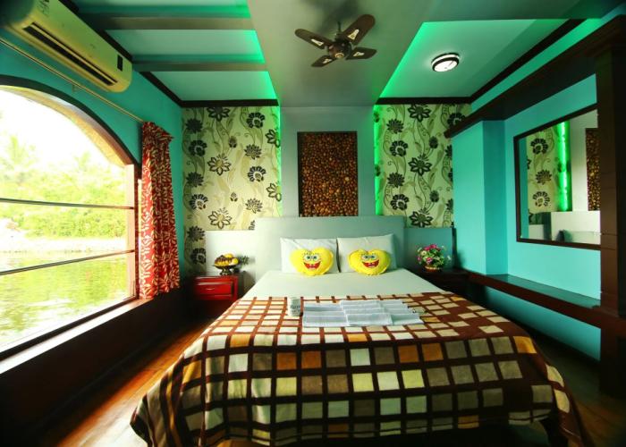 Beachparadise  Daycruise houseboat