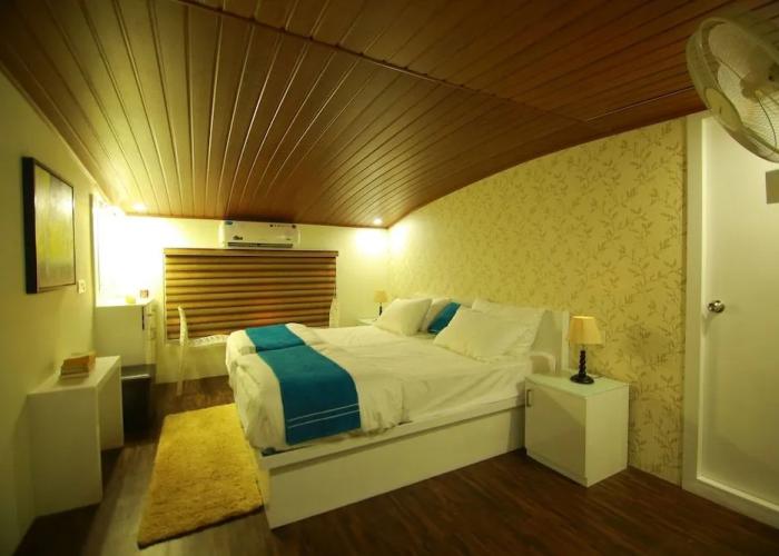 Best Kerala Houseboat