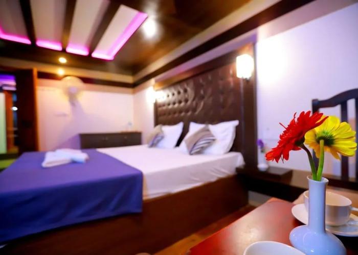 Kerala Luxury House Boat
