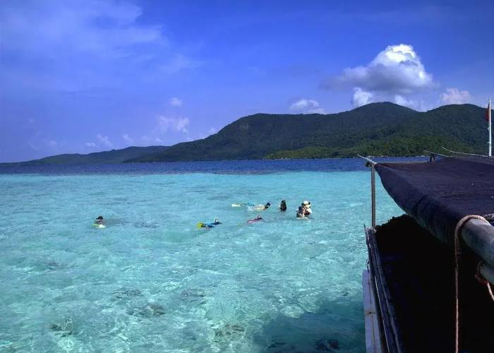 Breve Azurine Lagoon Retreat