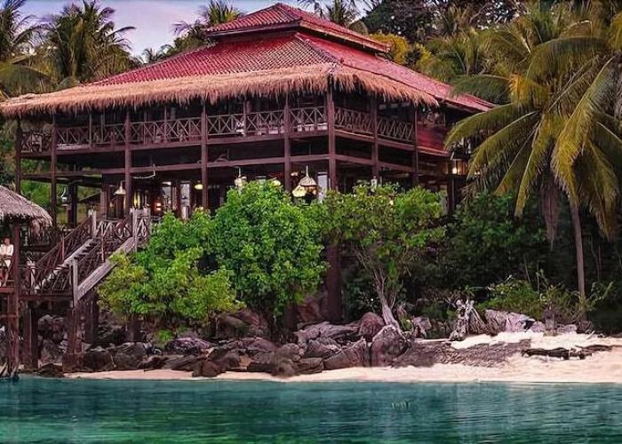 Breve Azurine Lagoon Retreat