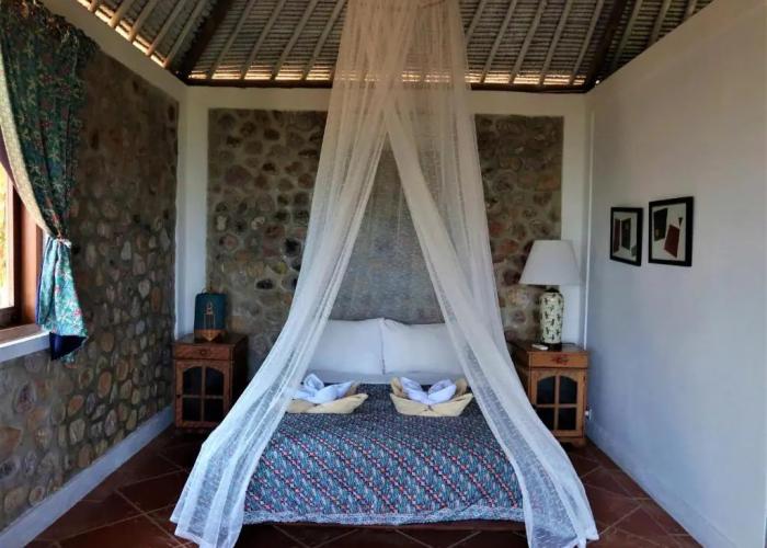 Breve Azurine Lagoon Retreat