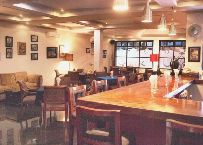 The Gecho Inn Town
