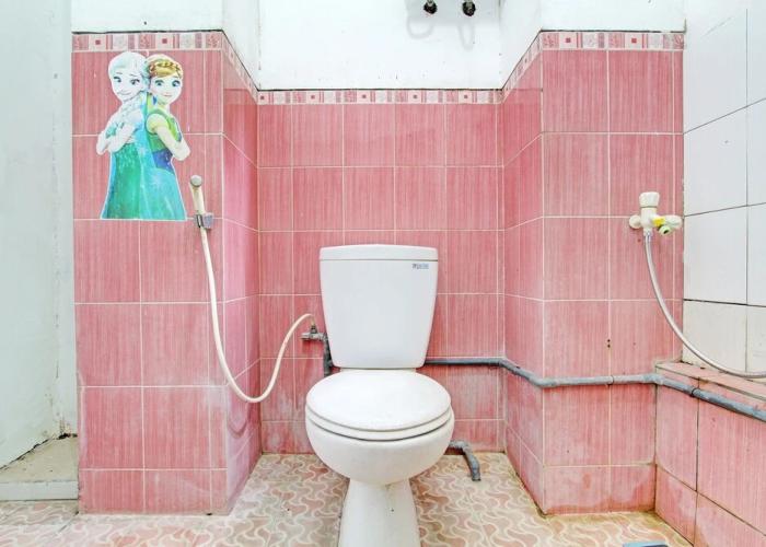 SPOT ON 92156 Adinda Kost