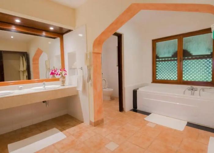 Amani Beach Resort