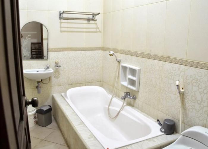 Hotel Ratna
