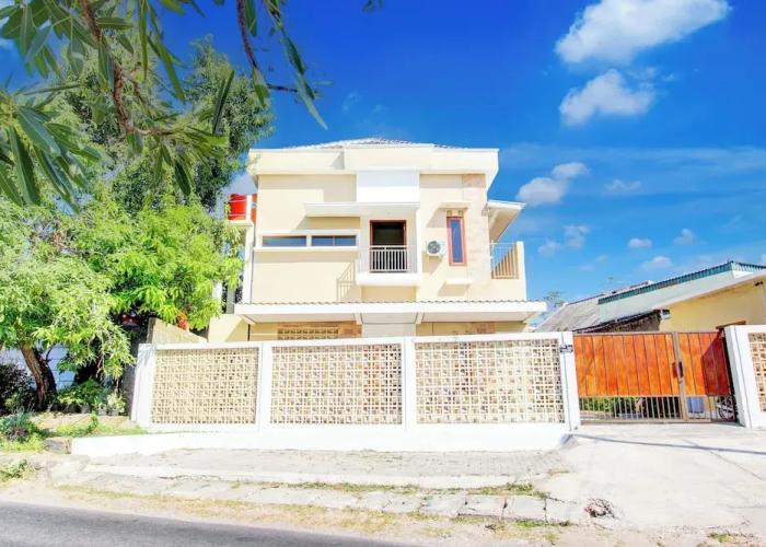 SPOT ON 94076 Tinampi House Syariah