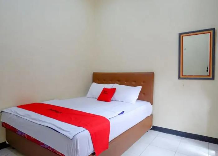 RedDoorz near Desa Wisata Tambi Dieng