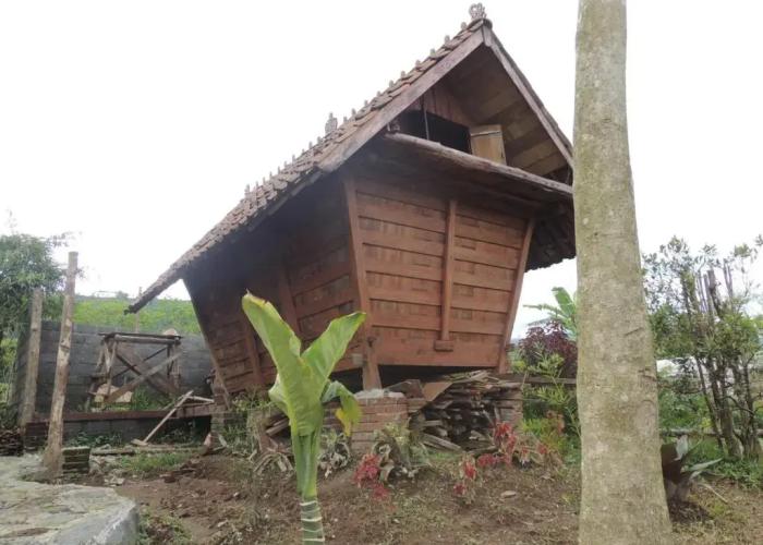 Singgasana Villa And Resto By Zuzu