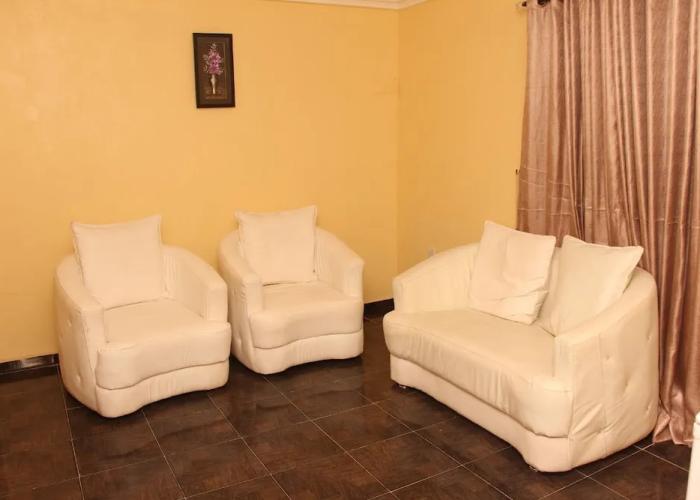 Twins Palace Hotel