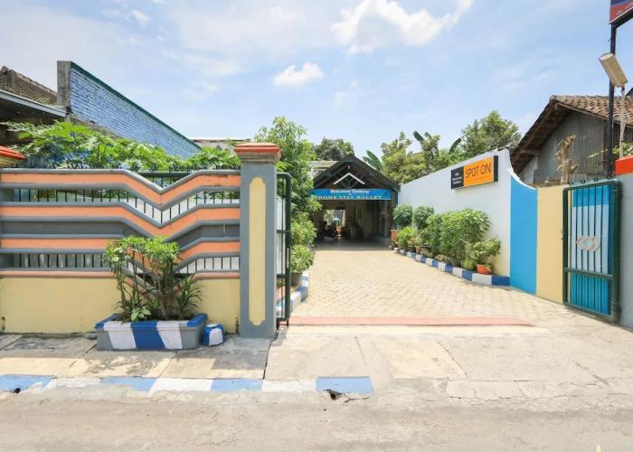 OYO 2440 Wallet Family Residence Syariah