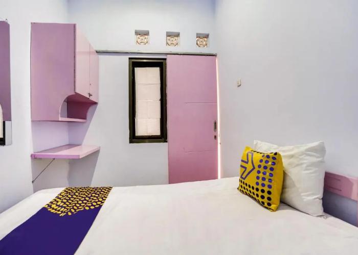OYO Life 91626 Rr Kost Putri Syariah